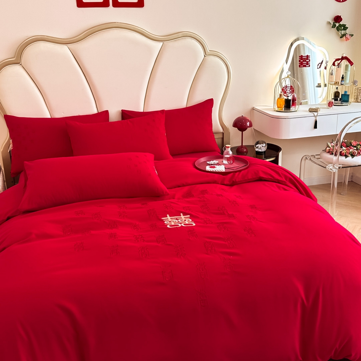 91家纺网 家纺一手货源 找家纺 火麒麟家纺 2025新款亲肤棉婚庆刺绣四件套 爱意满满