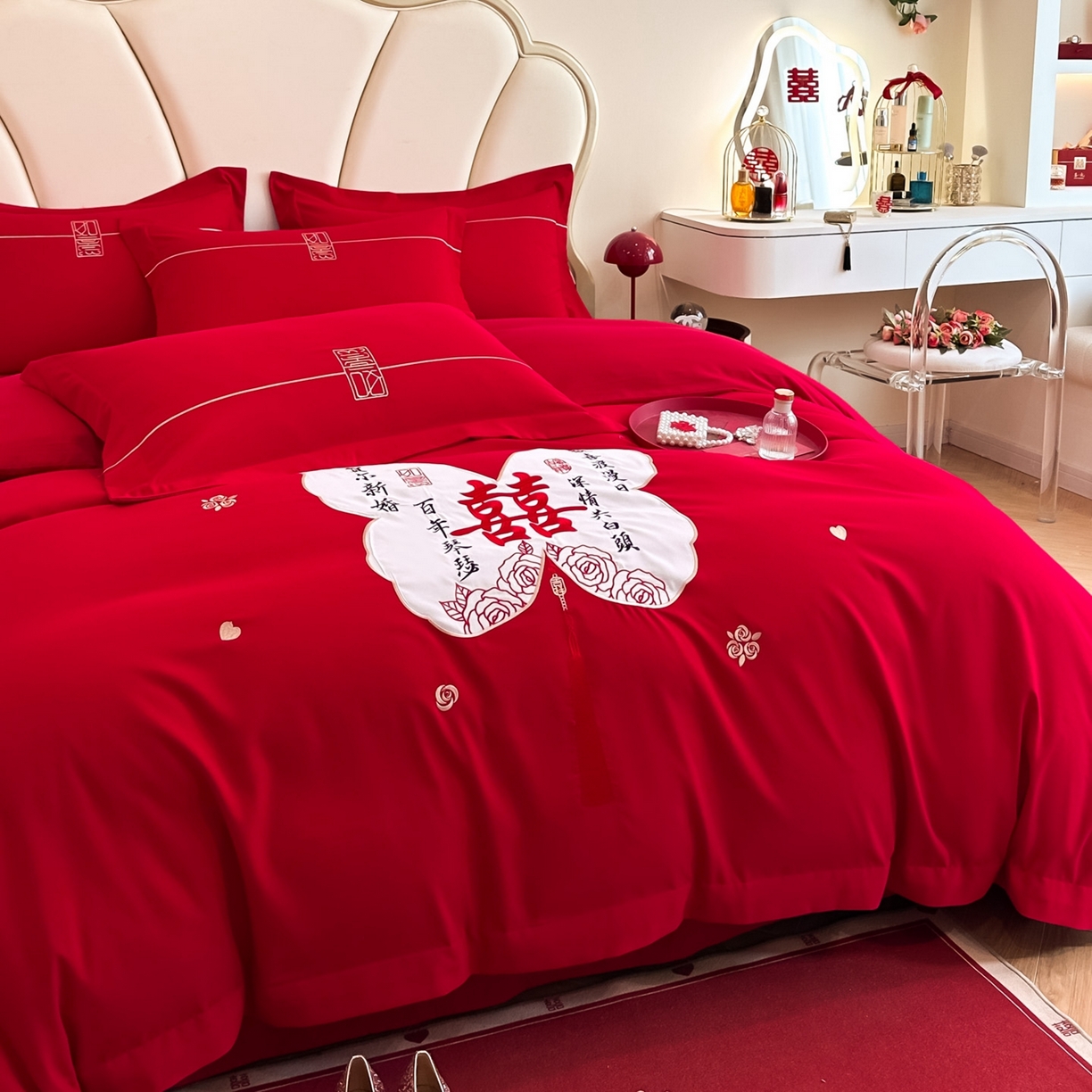 91家纺网 家纺一手货源 找家纺 火麒麟家纺 2025新款亲肤棉婚庆刺绣四件套 蝶恋花