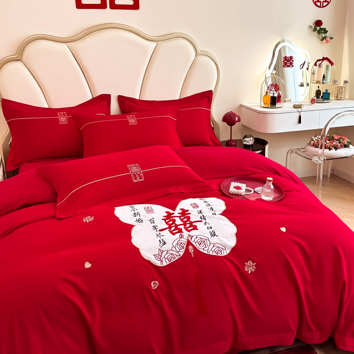 91家纺网 家纺一手货源 找家纺 火麒麟家纺 2025新款亲肤棉婚庆刺绣四件套 蝶恋花