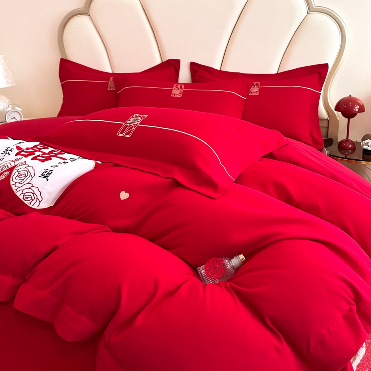 91家纺网 家纺一手货源 找家纺 火麒麟家纺 2025新款亲肤棉婚庆刺绣四件套 蝶恋花