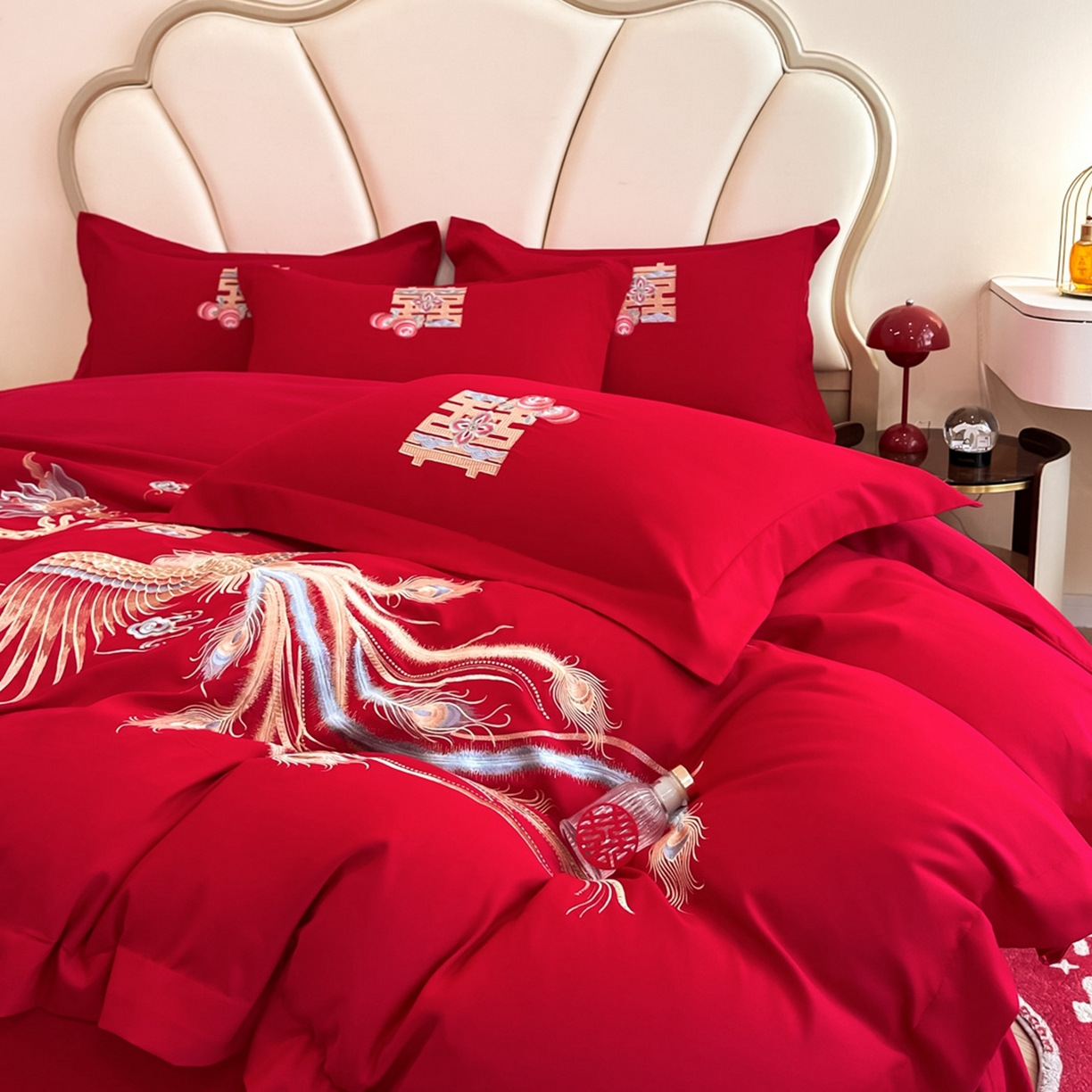 91家纺网 家纺一手货源 找家纺 火麒麟家纺 2025新款亲肤棉婚庆刺绣四件套 龙飞凤舞
