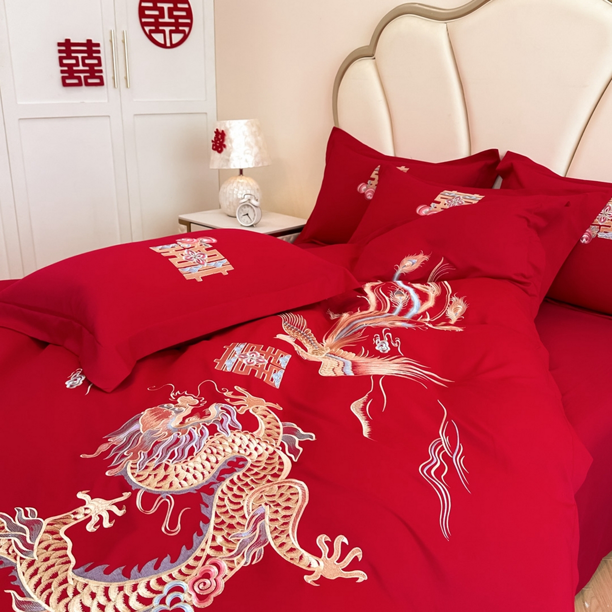 91家纺网 家纺一手货源 找家纺 火麒麟家纺 2025新款亲肤棉婚庆刺绣四件套 龙飞凤舞