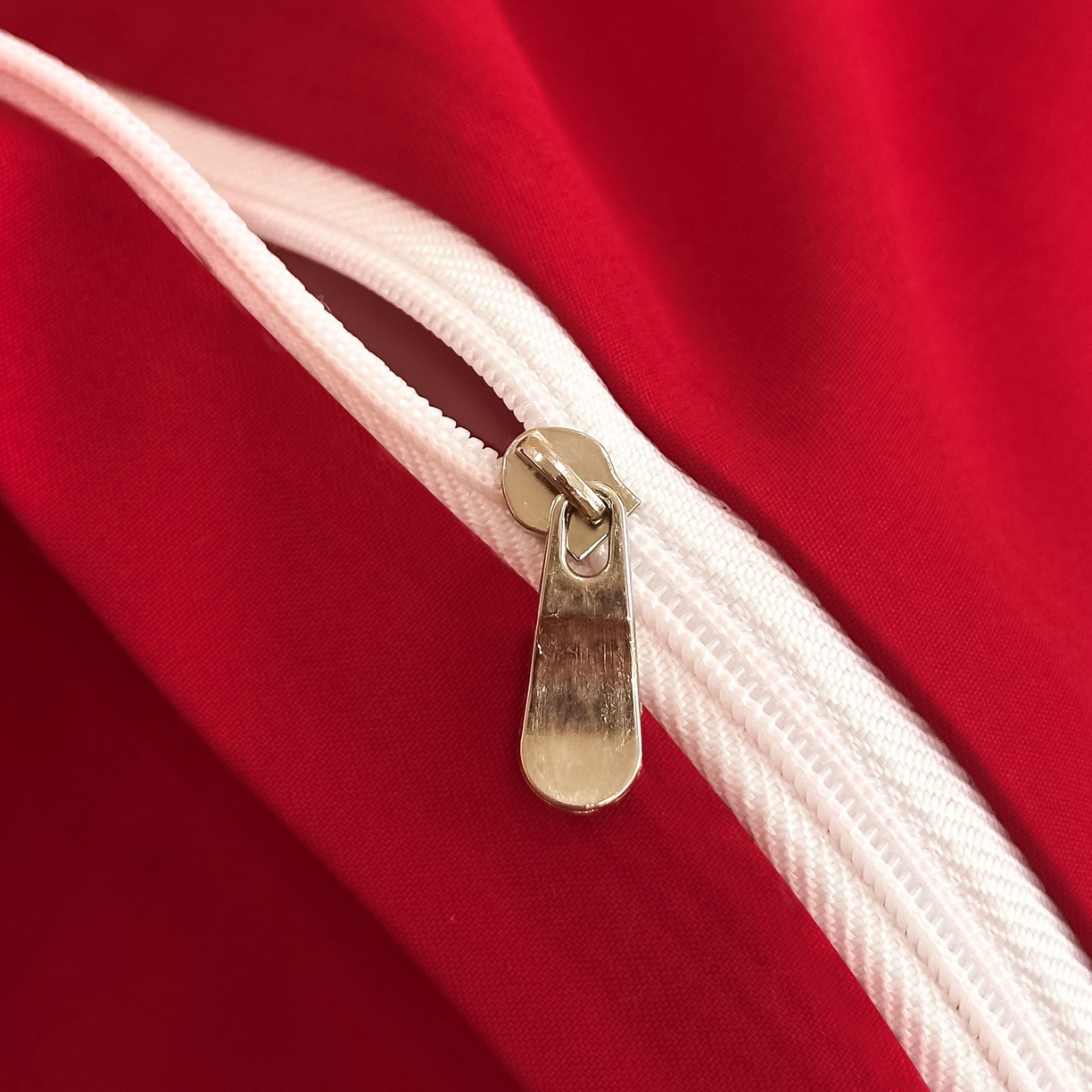 91家纺网 家纺一手货源 找家纺 火麒麟家纺 2025新款亲肤棉婚庆刺绣四件套 龙凤祥云