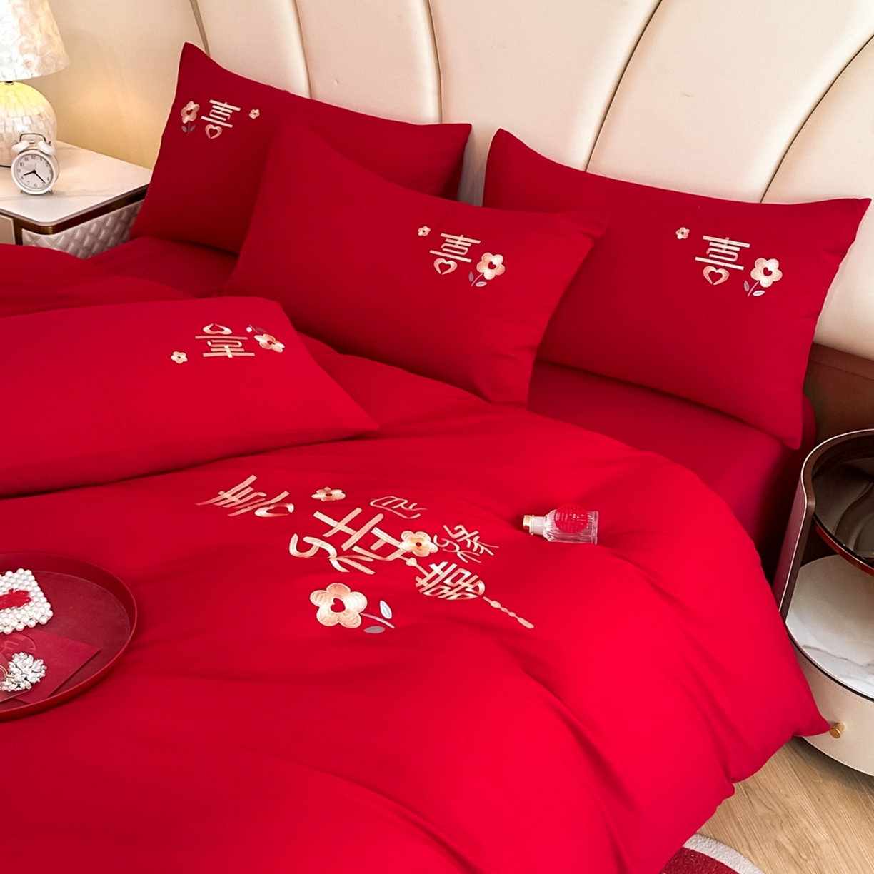 91家纺网 家纺一手货源 找家纺 火麒麟家纺 2025新款亲肤棉婚庆刺绣四件套 天赐良缘