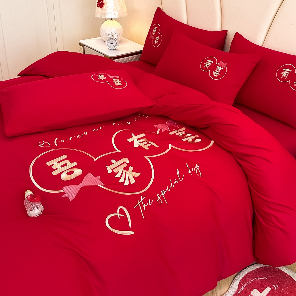 91家纺网 家纺一手货源 找家纺 火麒麟家纺 2025新款亲肤棉婚庆刺绣四件套 吾家有喜