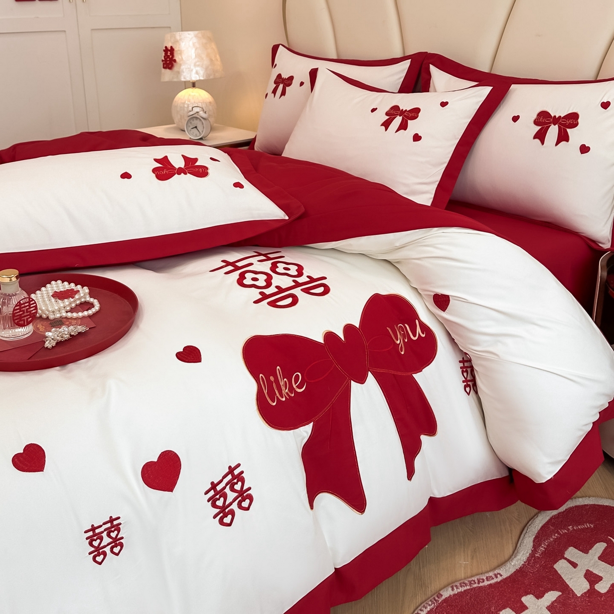 91家纺网 家纺一手货源 找家纺 火麒麟家纺 2025新款亲肤棉婚庆刺绣四件套 一见钟情