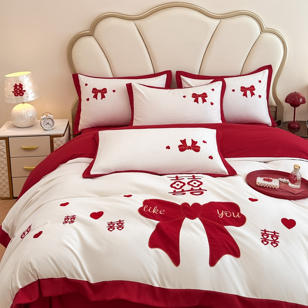 91家纺网 家纺一手货源 找家纺 火麒麟家纺 2025新款亲肤棉婚庆刺绣四件套 一见钟情