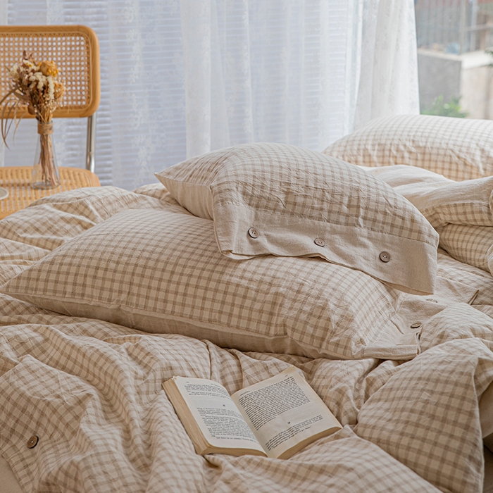 91家纺网 家纺一手货源 找家纺 贝尔 PELLHOME 简约格子纽扣棉麻透气舒适亚麻四件套床单被套场景二（可抖音代发） 星格咖