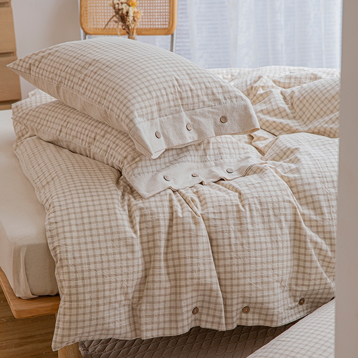 91家纺网 家纺一手货源 找家纺 贝尔 PELLHOME 简约格子纽扣棉麻透气舒适亚麻四件套床单被套场景二（可抖音代发） 星格咖