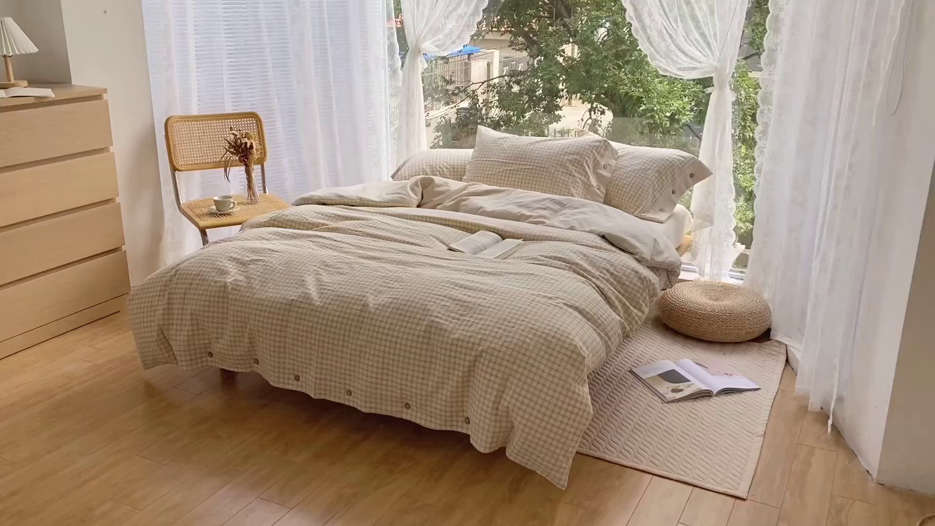 91家纺网 家纺一手货源 找家纺 贝尔 PELLHOME 简约格子纽扣棉麻透气舒适亚麻四件套床单被套场景二（可抖音代发） 星格咖