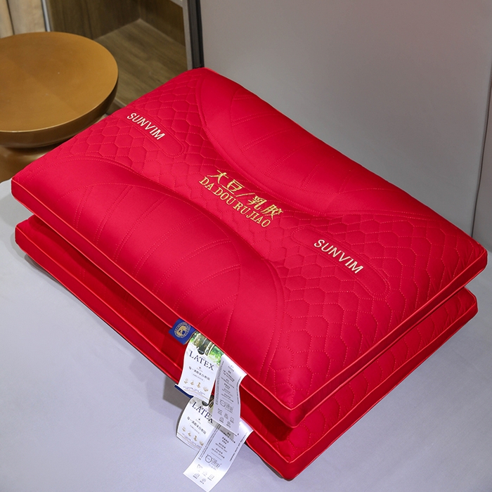 91家纺网 家纺一手货源 找家纺 （总）仁宇枕业 2025新款新品 大红婚庆结婚庆婚礼喜庆情侣枕头大红大豆乳胶功能枕头枕芯