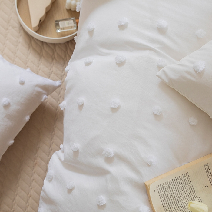 91家纺网 家纺一手货源 找家纺 贝尔 PELLHOME 复古风毛球剪花日式简约套件全棉水洗棉纯素色四件套（春节不打烊) 球球-奶白