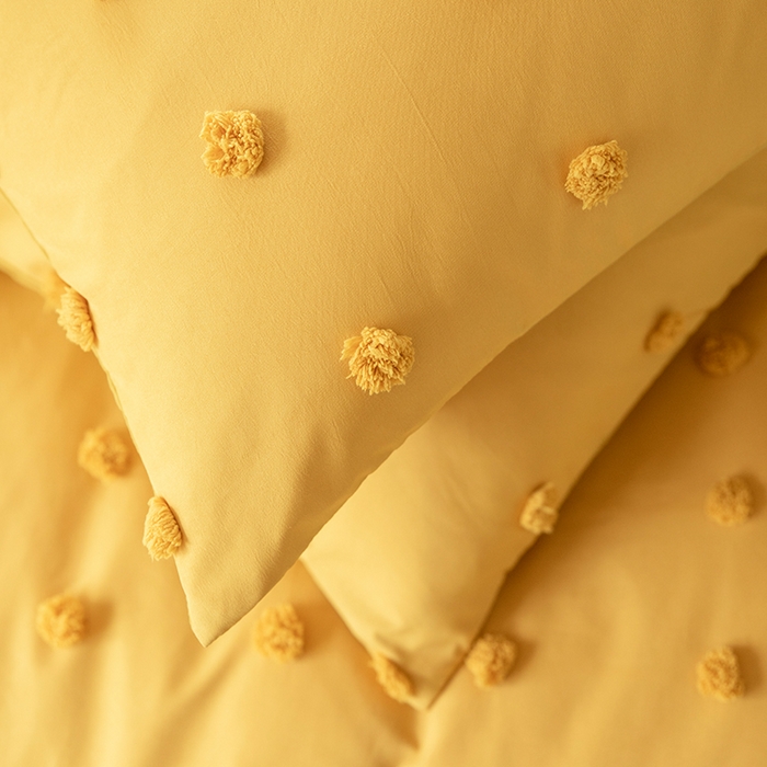 91家纺网 家纺一手货源 找家纺 贝尔 PELLHOME 复古风毛球剪花日式简约套件全棉水洗棉纯素色四件套（春节不打烊) 球球-奶黄