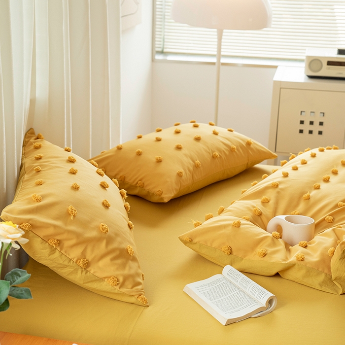 91家纺网 家纺一手货源 找家纺 贝尔 PELLHOME 复古风毛球剪花日式简约套件全棉水洗棉纯素色四件套（春节不打烊) 球球-奶黄