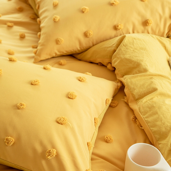 91家纺网 家纺一手货源 找家纺 贝尔 PELLHOME 复古风毛球剪花日式简约套件全棉水洗棉纯素色四件套（春节不打烊) 球球-奶黄