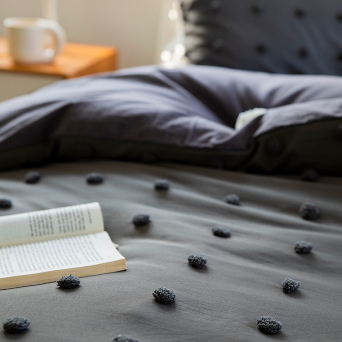 91家纺网 家纺一手货源 找家纺 贝尔 PELLHOME 复古风毛球剪花日式简约套件全棉水洗棉纯素色四件套（春节不打烊) 球球-深灰