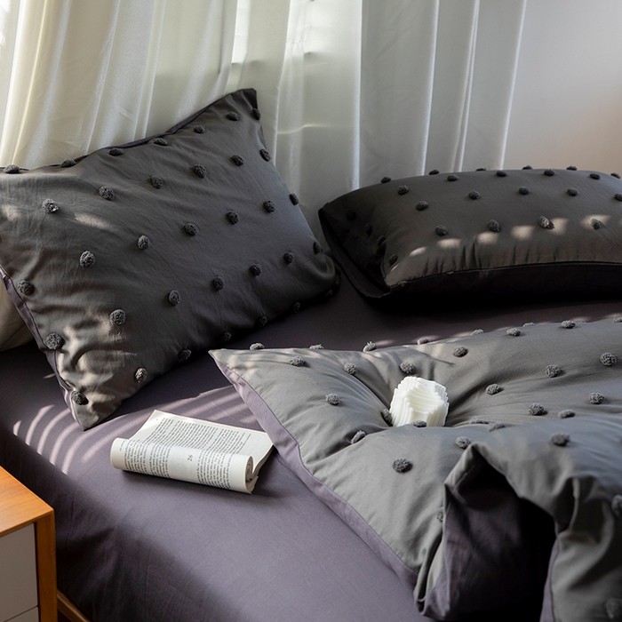 91家纺网 家纺一手货源 找家纺 贝尔 PELLHOME 复古风毛球剪花日式简约套件全棉水洗棉纯素色四件套（春节不打烊) 球球-深灰
