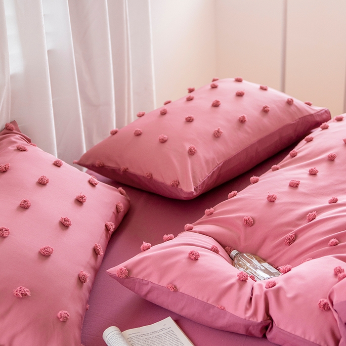 91家纺网 家纺一手货源 找家纺 贝尔 PELLHOME 复古风毛球剪花日式简约套件全棉水洗棉纯素色四件套（春节不打烊) 球球-嫣红