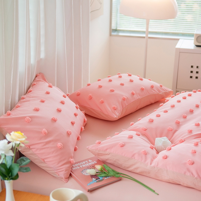 91家纺网 家纺一手货源 找家纺 贝尔 PELLHOME 复古风毛球剪花日式简约套件全棉水洗棉纯素色四件套（春节不打烊) 球球-氧粉