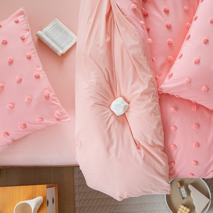 91家纺网 家纺一手货源 找家纺 贝尔 PELLHOME 复古风毛球剪花日式简约套件全棉水洗棉纯素色四件套（春节不打烊) 球球-氧粉