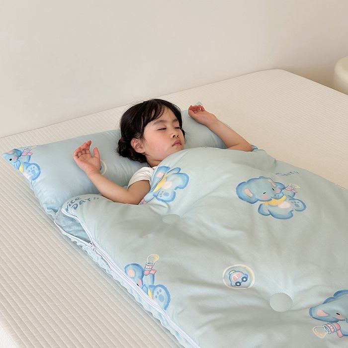 91家纺网 家纺一手货源 找家纺 嗨生活 2025秋冬加厚儿童睡袋全棉+豆豆绒一体防踢被儿童睡袋 快乐小象