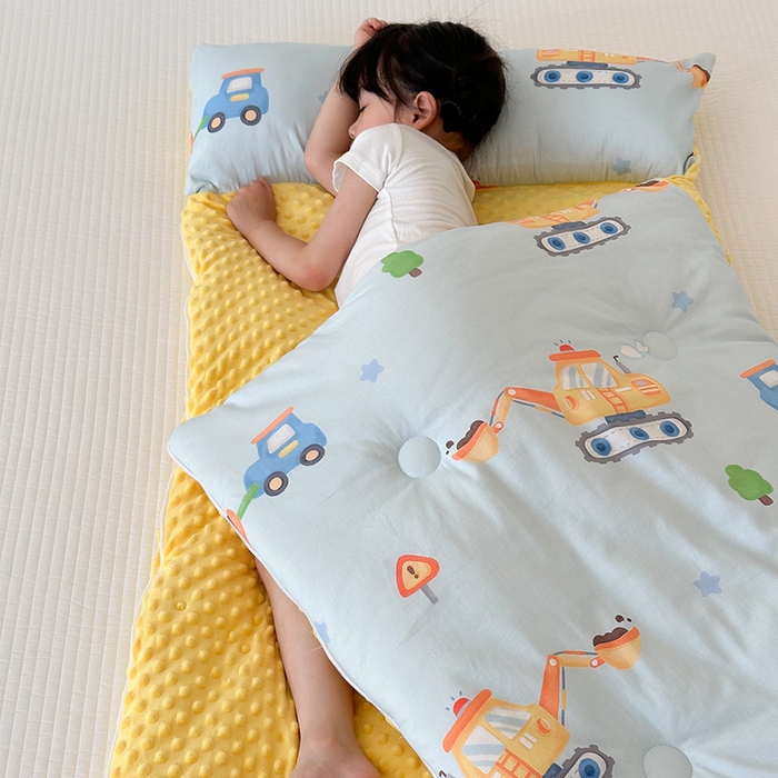 91家纺网 家纺一手货源 找家纺 嗨生活 2025秋冬加厚儿童睡袋全棉+豆豆绒一体防踢被儿童睡袋 蓝色挖掘