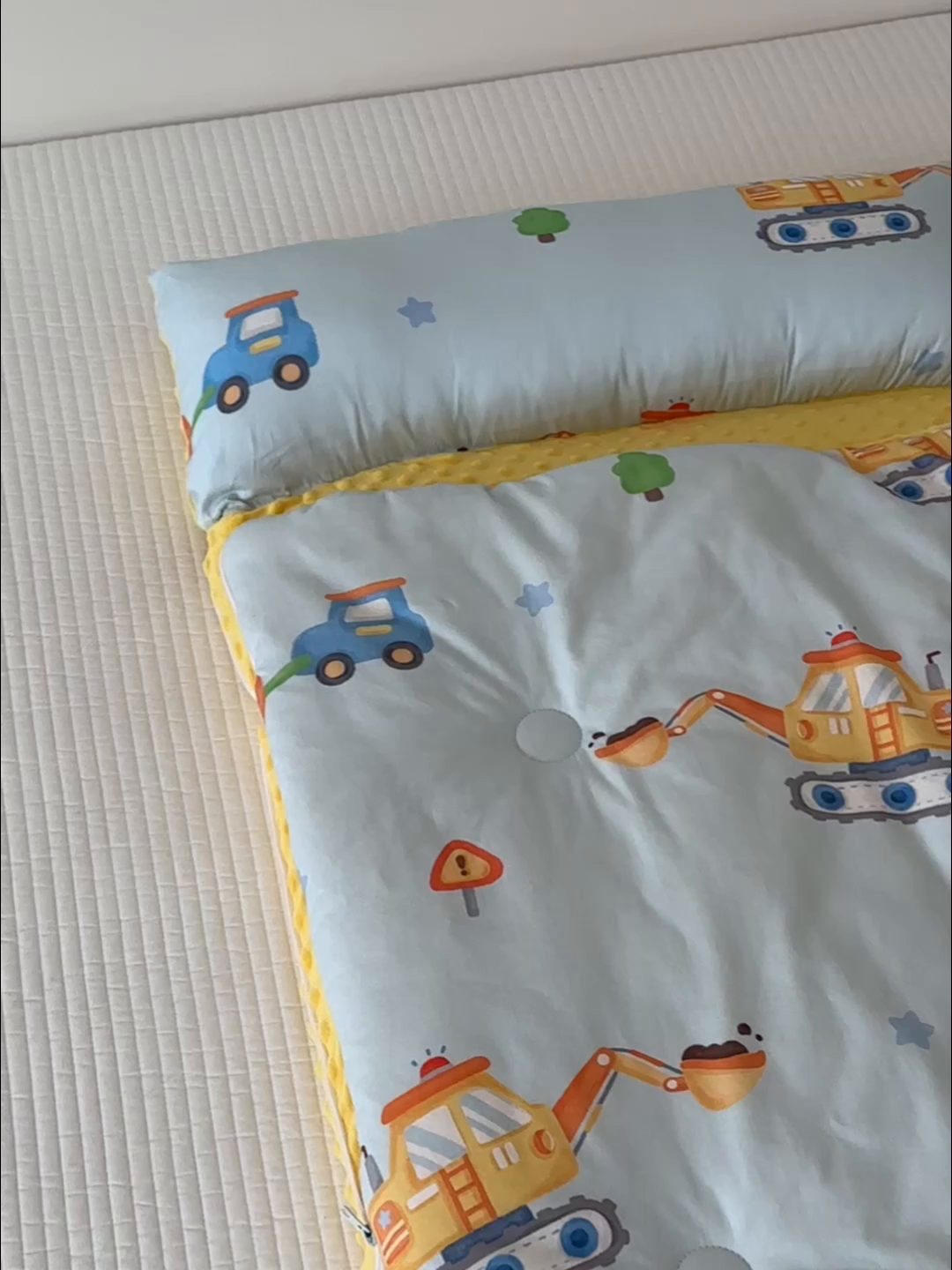 91家纺网 家纺一手货源 找家纺 嗨生活 2025秋冬加厚儿童睡袋全棉+豆豆绒一体防踢被儿童睡袋 蓝色挖掘