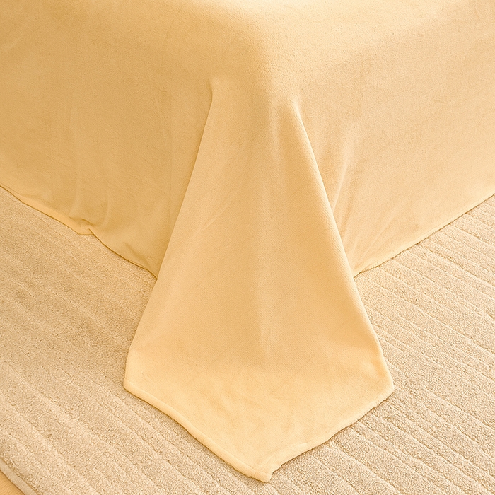 91家纺网 家纺一手货源 找家纺 摩妮卡 2025新款A类加厚兔毛雕花牛奶绒四件套 茶花-粉