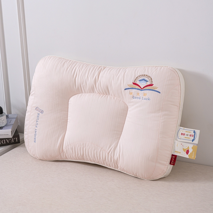 91家纺网 家纺一手货源 找家纺 （总）仁宇枕业 2025新款新品 金榜题名学生状元枕头枕芯