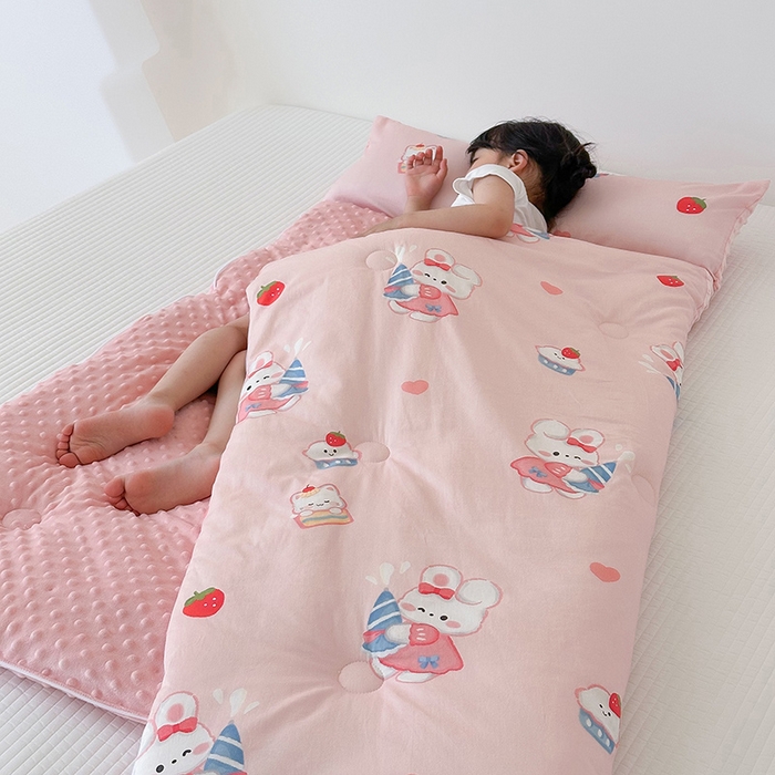 91家纺网 家纺一手货源 找家纺 嗨生活 2025秋冬加厚儿童睡袋全棉+豆豆绒一体防踢被儿童睡袋 萌小兔