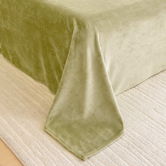 91家纺网 家纺一手货源 找家纺 摩妮卡 2025新款A类加厚兔毛雕花牛奶绒四件套 茶花-绿