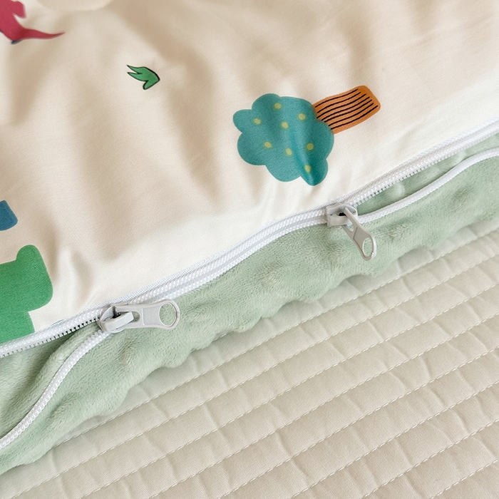 91家纺网 家纺一手货源 找家纺 嗨生活 2025秋冬加厚儿童睡袋全棉+豆豆绒一体防踢被儿童睡袋 奇妙恐龙