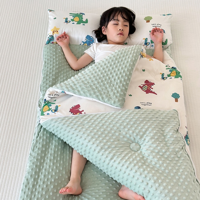 91家纺网 家纺一手货源 找家纺 嗨生活 2025秋冬加厚儿童睡袋全棉+豆豆绒一体防踢被儿童睡袋 奇妙恐龙