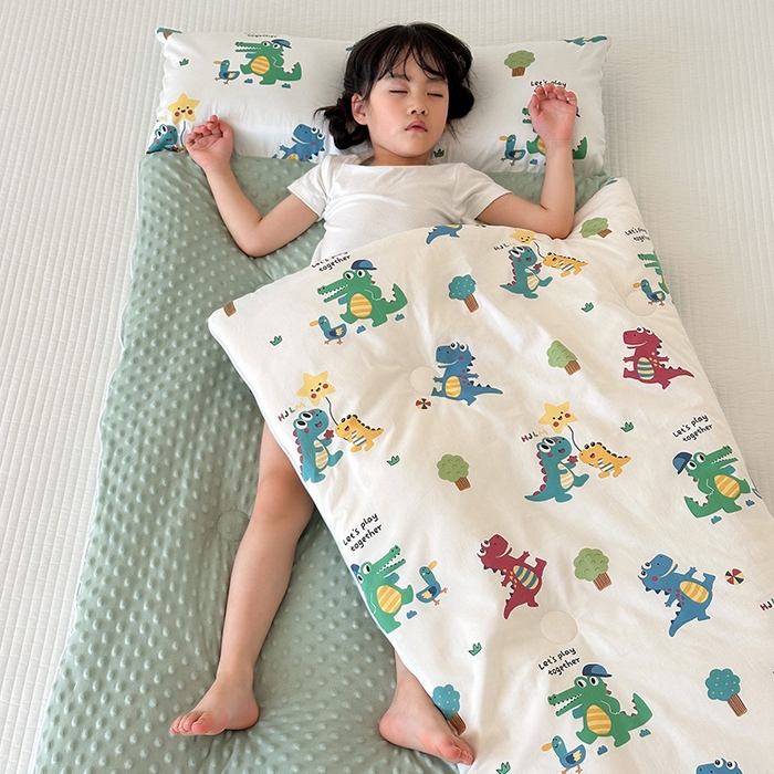 91家纺网 家纺一手货源 找家纺 嗨生活 2025秋冬加厚儿童睡袋全棉+豆豆绒一体防踢被儿童睡袋 奇妙恐龙