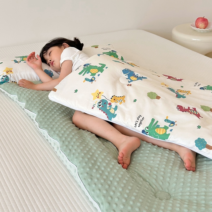 91家纺网 家纺一手货源 找家纺 嗨生活 2025秋冬加厚儿童睡袋全棉+豆豆绒一体防踢被儿童睡袋 奇妙恐龙