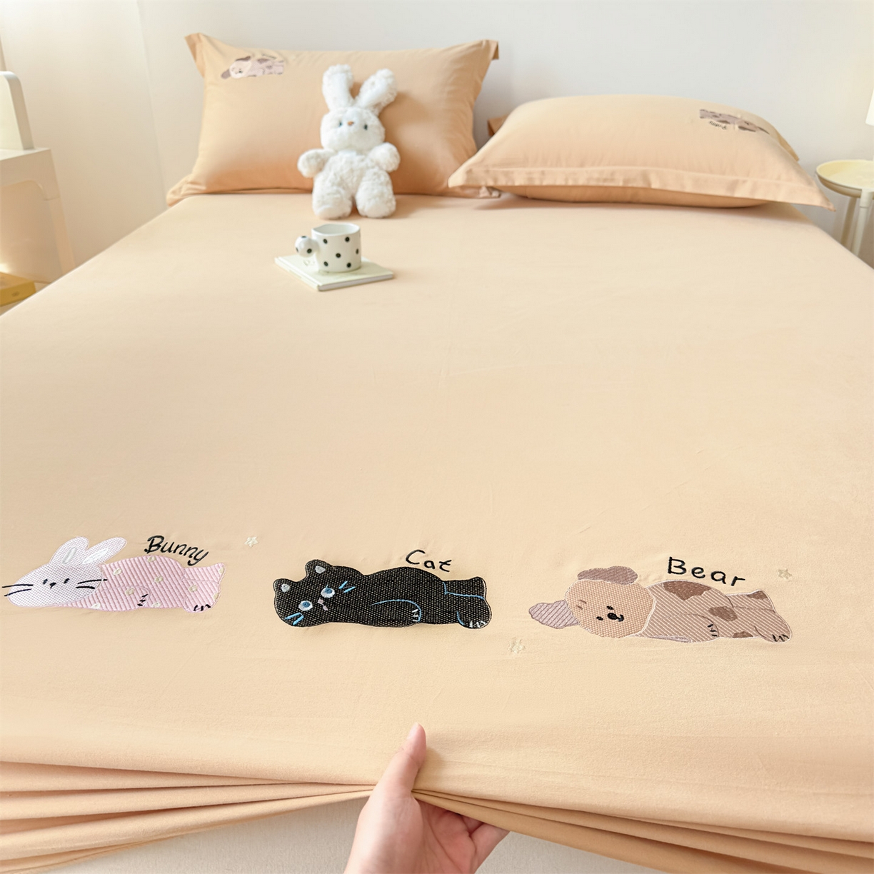 91家纺网 家纺一手货源 找家纺 笙意家纺 2025新款全棉纯棉磨毛刺绣单品床笠 床笠单件 萌宠-贝卡黄