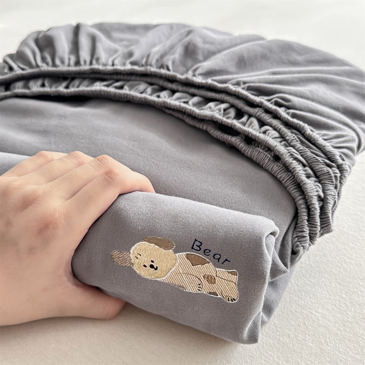 91家纺网 家纺一手货源 找家纺 笙意家纺 2025新款全棉纯棉磨毛刺绣单品床笠 床笠单件 组合图仅供展示不可下单