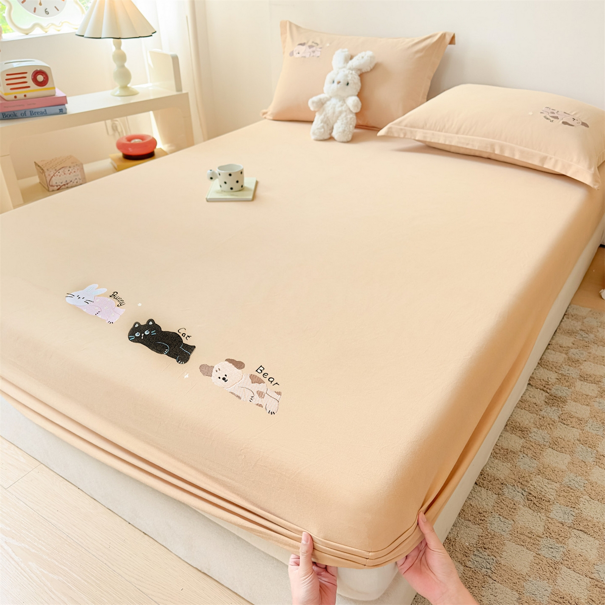 91家纺网 家纺一手货源 找家纺 笙意家纺 2025新款全棉纯棉磨毛刺绣单品床笠 床笠单件 萌宠-贝卡黄