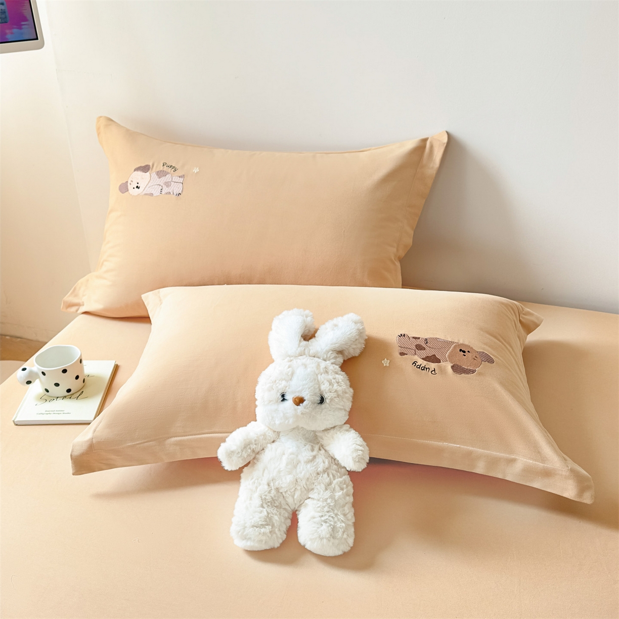 91家纺网 家纺一手货源 找家纺 笙意家纺 2025新款全棉纯棉磨毛刺绣单品床笠 床笠单件 萌宠-贝卡黄