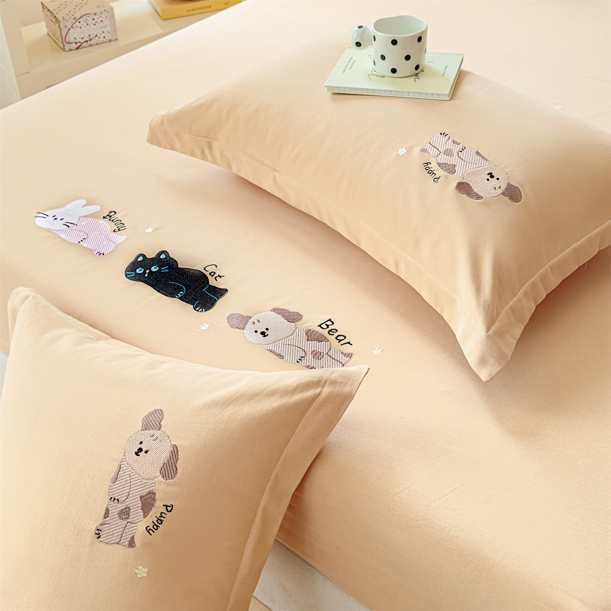 91家纺网 家纺一手货源 找家纺 笙意家纺 2025新款全棉纯棉磨毛刺绣单品床笠 床笠单件 萌宠-贝卡黄