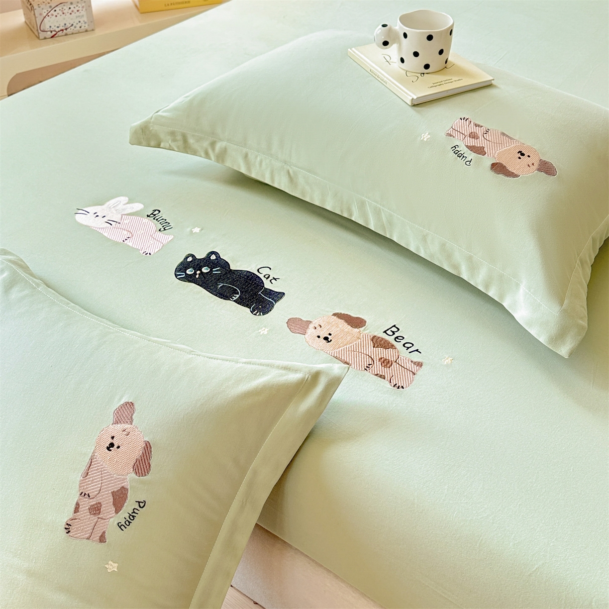 91家纺网 家纺一手货源 找家纺 笙意家纺 2025新款全棉纯棉磨毛刺绣单品床笠 床笠单件 萌宠-春野绿