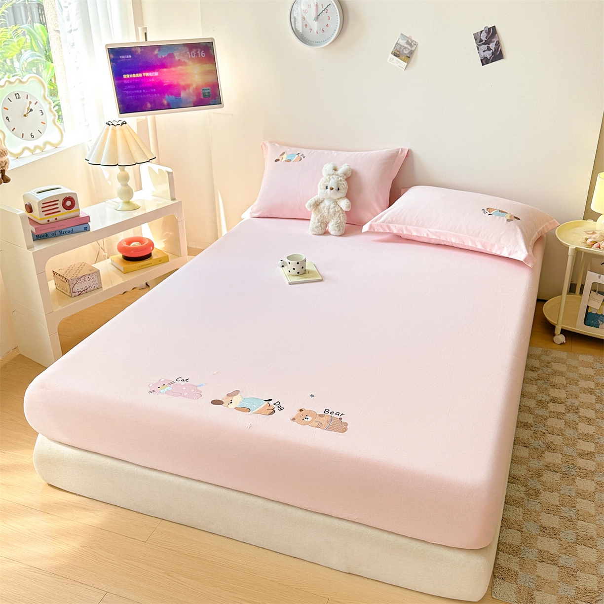 91家纺网 家纺一手货源 找家纺 笙意家纺 2025新款全棉纯棉磨毛刺绣单品床笠 床笠单件 萌宠-绯粉