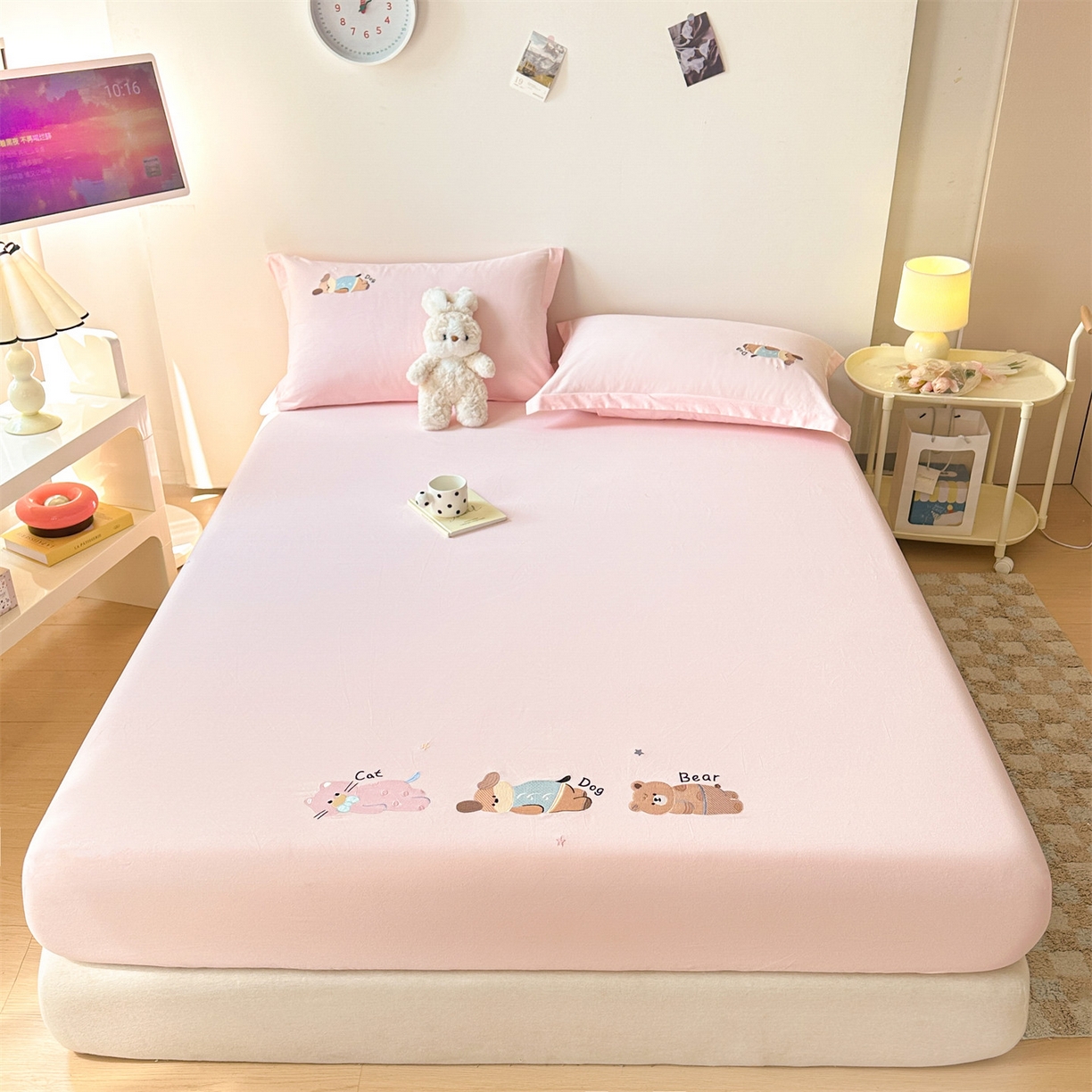 91家纺网 家纺一手货源 找家纺 笙意家纺 2025新款全棉纯棉磨毛刺绣单品床笠 床笠单件 萌宠-绯粉