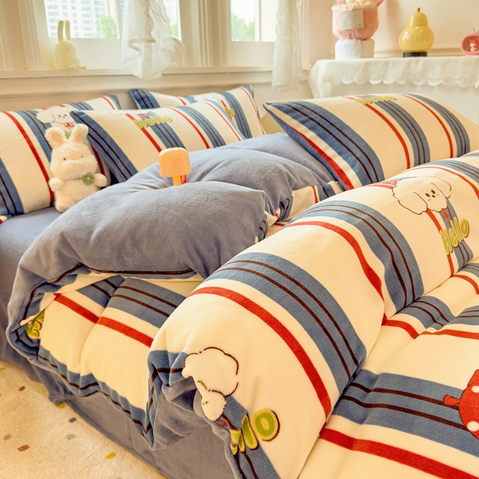 91家纺网 家纺一手货源 找家纺 （总）摩妮卡 摩妮卡 2025新款加厚款小清新牛奶绒印花四件套床单款床笠单被套