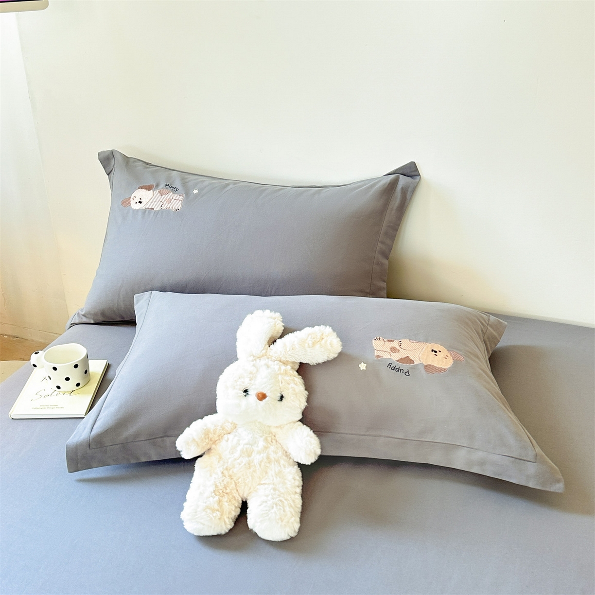 91家纺网 家纺一手货源 找家纺 笙意家纺 2025新款全棉纯棉磨毛刺绣单品床笠 床笠单件 萌宠-魅影灰