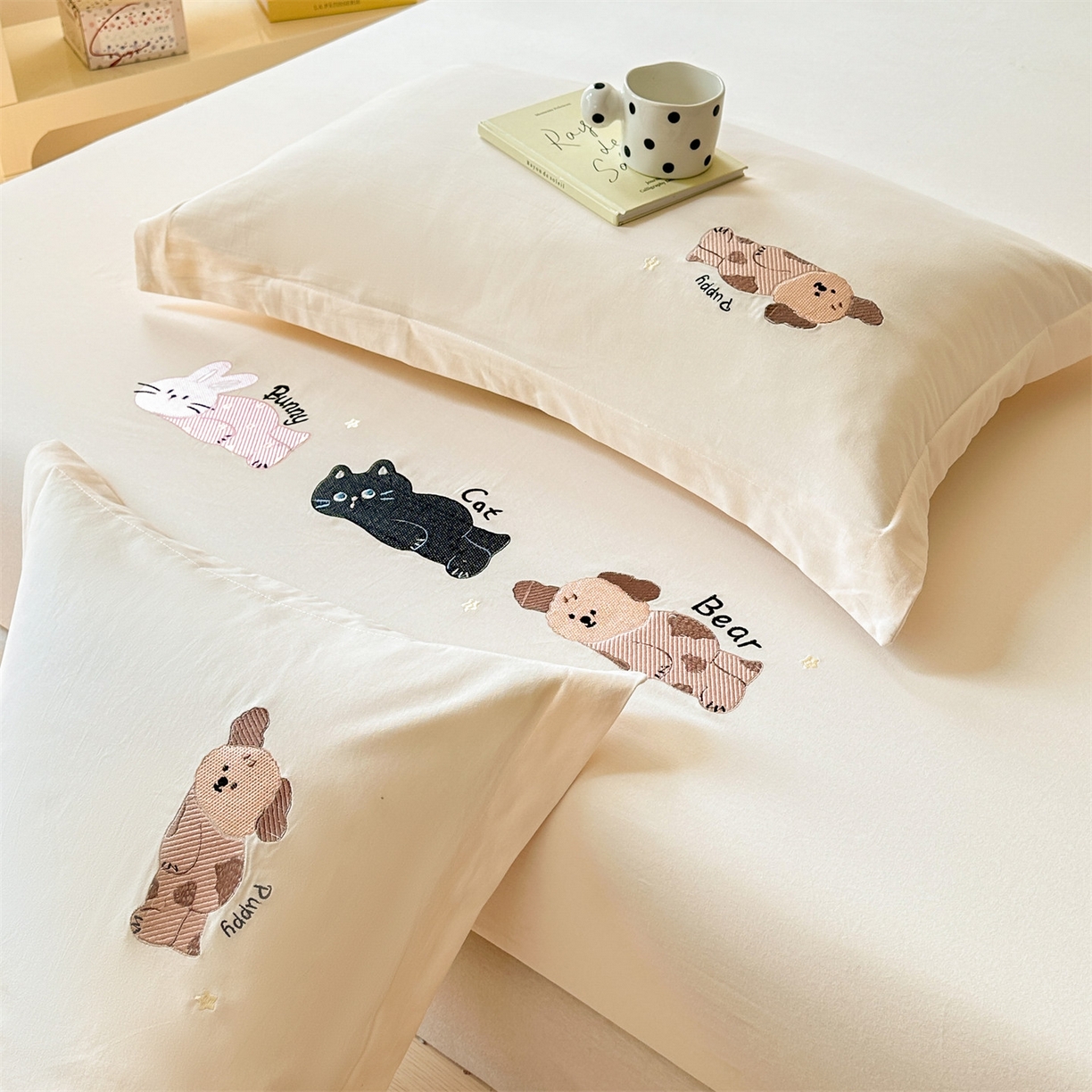 91家纺网 家纺一手货源 找家纺 笙意家纺 2025新款全棉纯棉磨毛刺绣单品床笠 床笠单件 萌宠-柔雾米