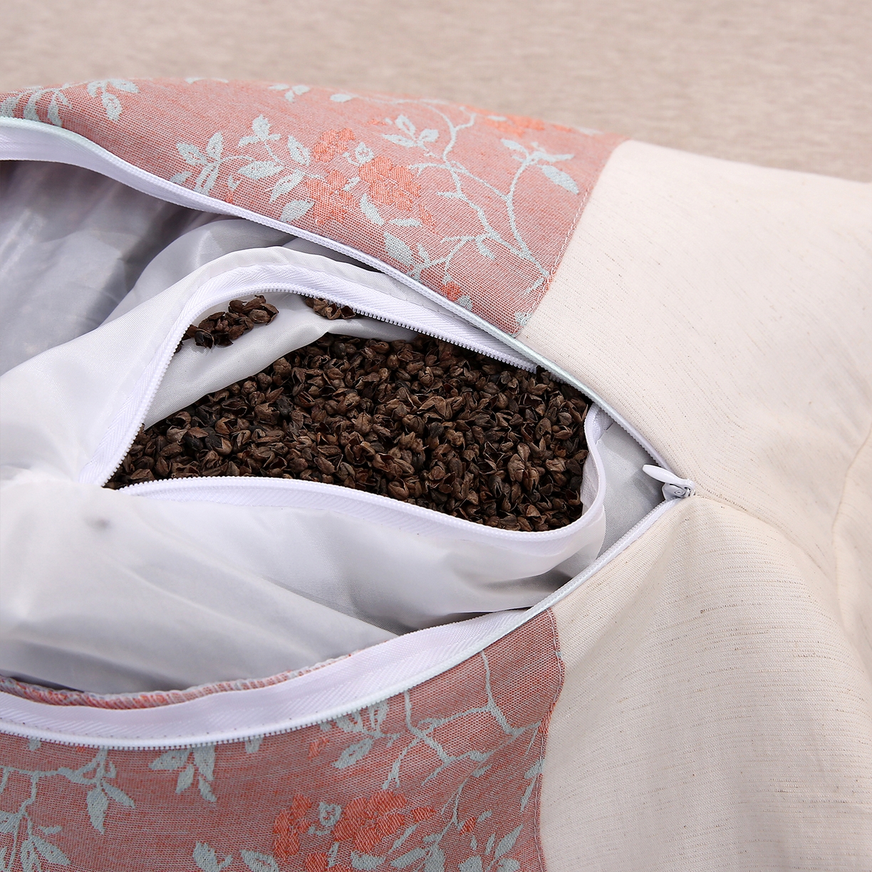 91家纺网 家纺一手货源 找家纺 梦叶草 2025新款国风棉麻荞麦枕芯可调节高度荞麦枕护颈椎反弓苦荞麦枕头 国风棉麻荞麦枕-喜庆红