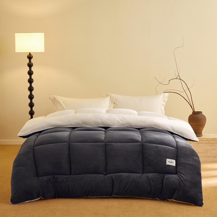 91家纺网 家纺一手货源 找家纺 梦恬佳 2025新款180克牛奶绒羊羔绒加厚冬被 被子被芯 牛奶绒-灰拼白