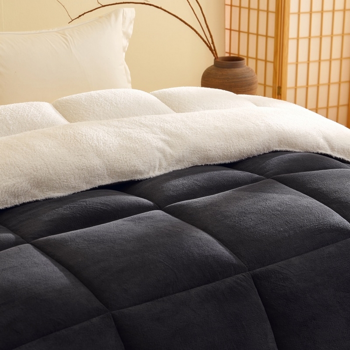 91家纺网 家纺一手货源 找家纺 梦恬佳 2025新款180克牛奶绒羊羔绒加厚冬被 被子被芯 牛奶绒-灰拼白