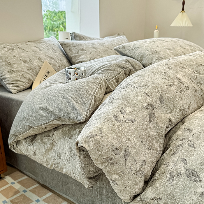 91家纺网 家纺一手货源 找家纺 （总）元禾 2025新款秋冬130克加厚亚麻原麻复古风皱皱纱双层纱印花四件套